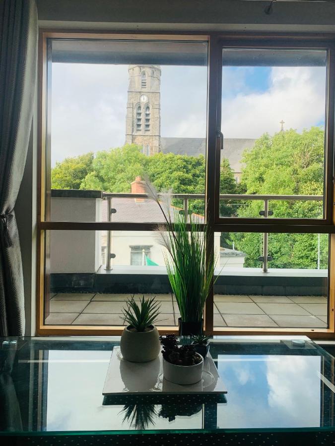 Apartamento Courthouse View Penthouse 2 Clifden Exterior foto
